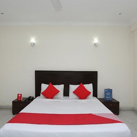Oyo Hotel Inn Way Sonipat Ngoại thất bức ảnh