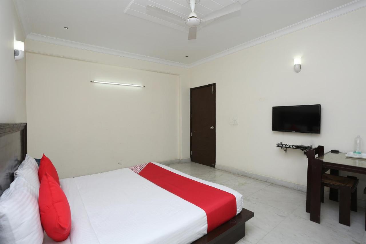 Oyo Hotel Inn Way Sonipat Ngoại thất bức ảnh