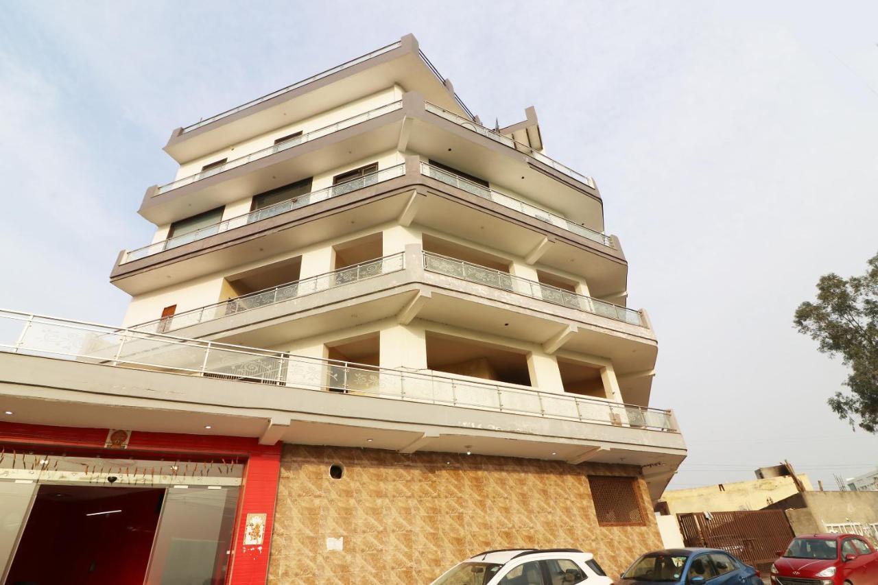Oyo Hotel Inn Way Sonipat Ngoại thất bức ảnh